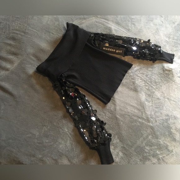 Madden Girl Other - Madden Girl Black Sequin Sleeve Sweater